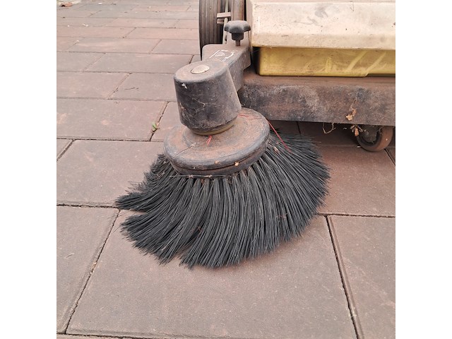 Veegmachine karcher, 970 - afbeelding 8 van  12