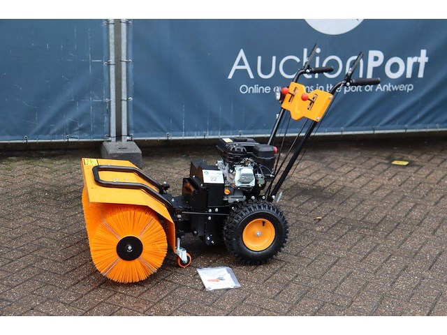 Veegmachine loncin benzine nieuw - afbeelding 1 van  1