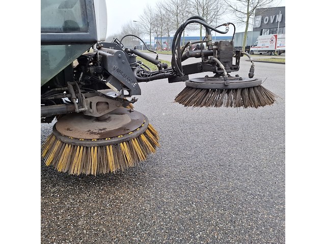 Veegmachine met 3-delige borstel, johnston sweepers, c401 euro 6, 2015 - afbeelding 9 van  56