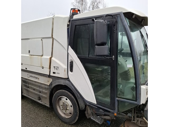 Veegmachine met 3-delige borstel, johnston sweepers, c401 euro 6, 2015 - afbeelding 11 van  56