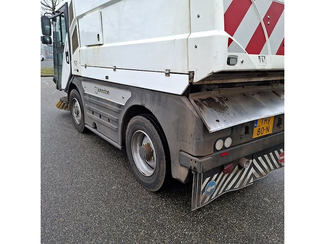 Veegmachine met 3-delige borstel, johnston sweepers, c401 euro 6, 2015 - afbeelding 22 van  56