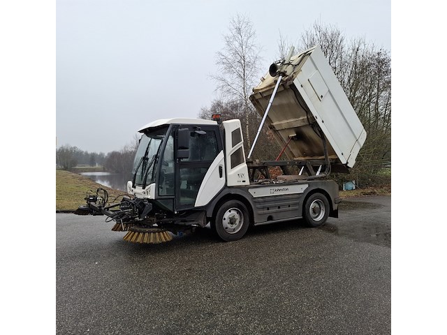 Veegmachine met 3-delige borstel, johnston sweepers, c401 euro 6, 2015 - afbeelding 27 van  56