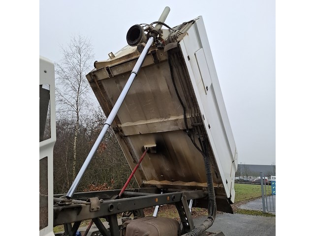Veegmachine met 3-delige borstel, johnston sweepers, c401 euro 6, 2015 - afbeelding 28 van  56