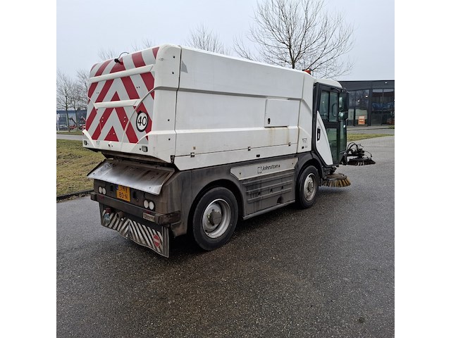 Veegmachine met 3-delige borstel, johnston sweepers, c401 euro 6, 2015 - afbeelding 53 van  56
