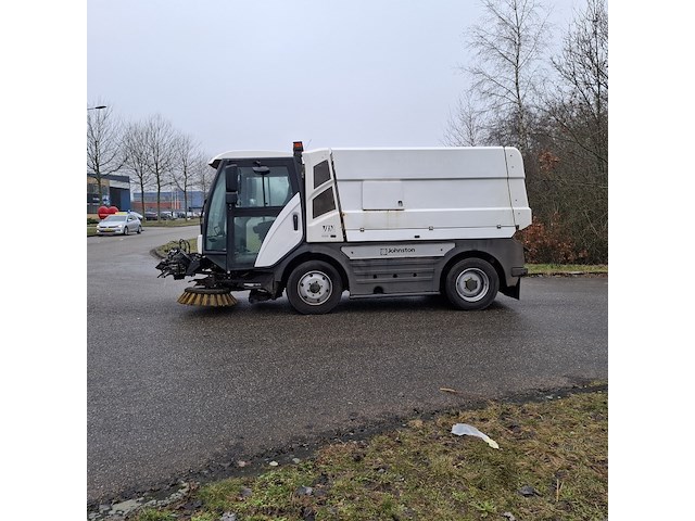 Veegmachine met 3-delige borstel, johnston sweepers, c401 euro 6, 2015 - afbeelding 56 van  56