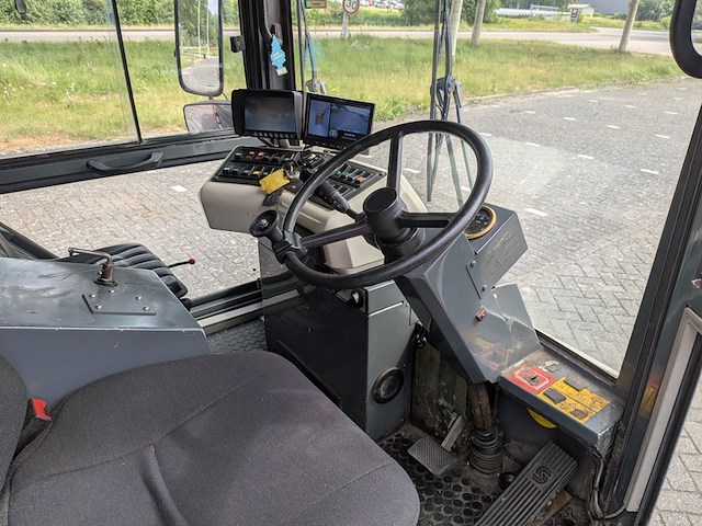 Veegmachine, ravo, 4-series cng, 2013 - afbeelding 13 van  32
