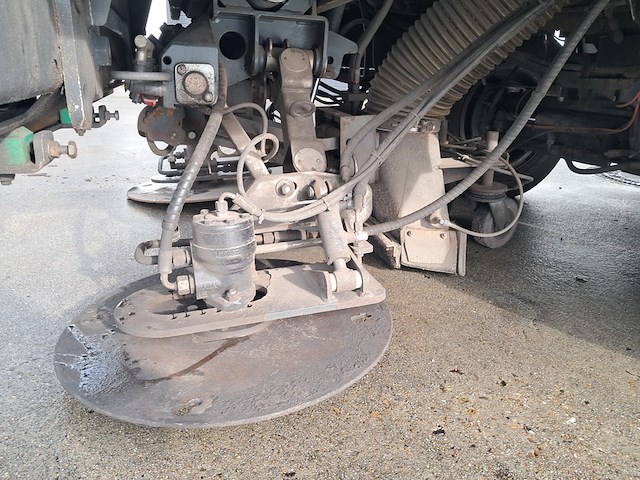 Veegmachine schmidt, compact 400 compact-sweeper, bouwjaar 2014 - afbeelding 16 van  60