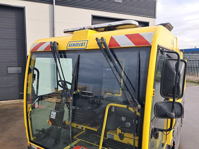 Veegmachine schmidt, compact 400 compact-sweeper, bouwjaar 2014 - afbeelding 29 van  60