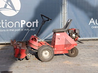 Veegmachine sweep benzine