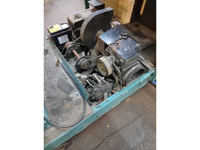 Veegmachine, tennant, 215, groen, 1998 - afbeelding 28 van  34