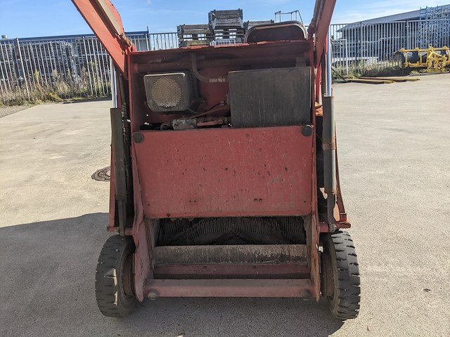 Veegmachine, thedra, super boxer diesel, 2005 - afbeelding 11 van  32