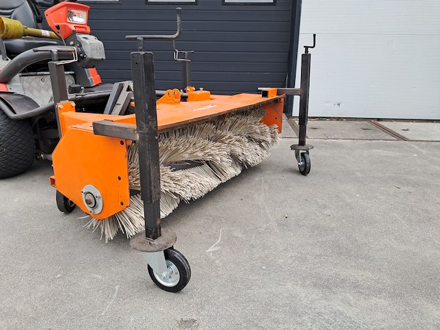 Veegmachine voor front bediening op zitmaaier, kersten, fkm1475, oranje - afbeelding 11 van  17