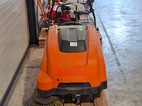 Veegzuigmachine 75cm accu kärcher, km75/40w bp, bouwjaar 2021 - afbeelding 7 van  13
