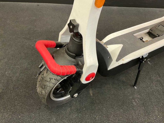 Veelay v5 elektrische step - afbeelding 9 van  13