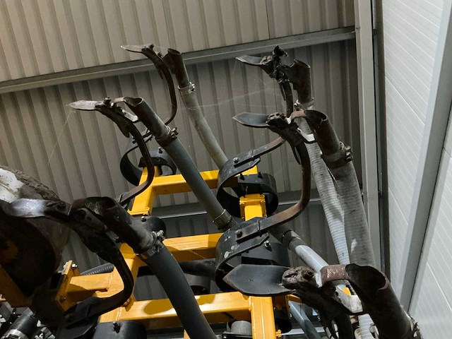 Veenhuis - 2007 - vma630 - akker- en graslandbemester - afbeelding 6 van  17