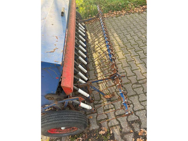 Veenhuis fiona d-784/2,50m zaaimachine - afbeelding 11 van  14