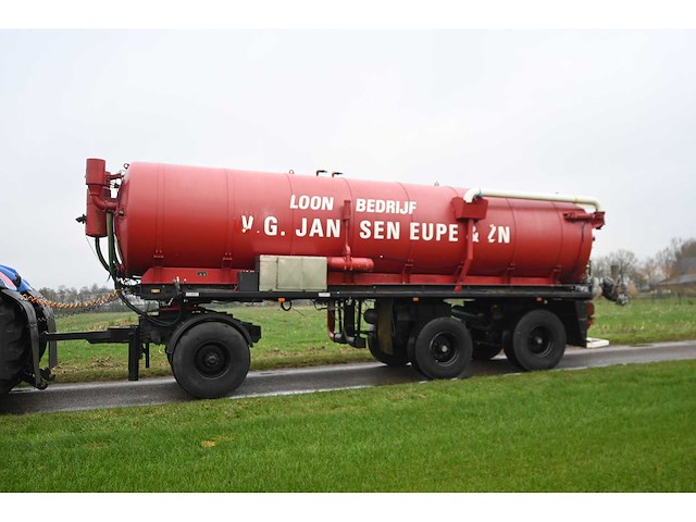 Veenhuis / floor - 25.000/flo 17-28 - mengmesttank met pompen en slangenpakket, lucht geremd. - afbeelding 1 van  25