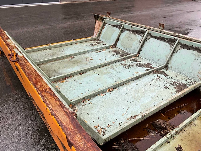 Veenhuis hydraulisch schuifdak - afbeelding 7 van  9