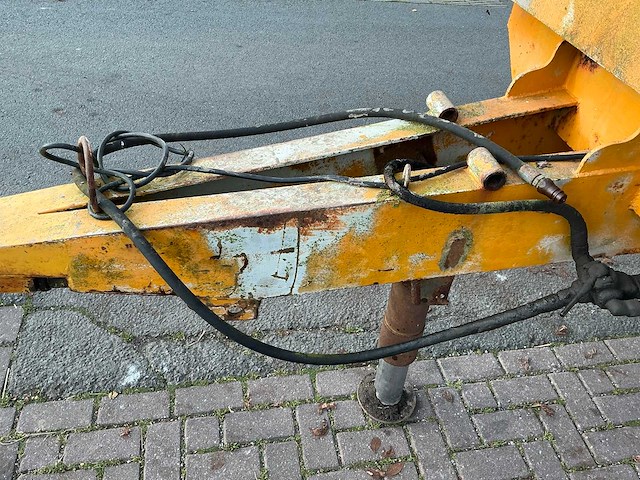 Veenhuis kipper - afbeelding 15 van  24