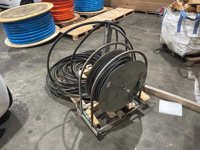 Veerhaspel - afbeelding 1 van  9