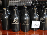 Veertien gereserveerd flesjes. - afbeelding 1 van  3