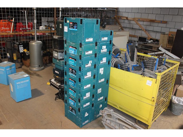 Veertien m-boxen makita in 2 afmetingen. - afbeelding 1 van  2