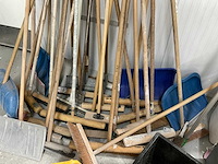 Vegers en prullenbakken - afbeelding 3 van  3