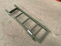 Vehicle boarding ladder - afbeelding 1 van  4