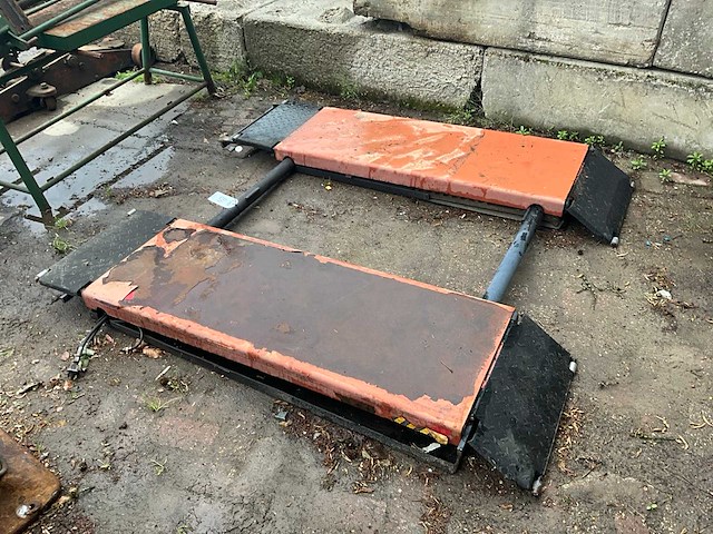 Vehicle lift hefbrug - afbeelding 1 van  8