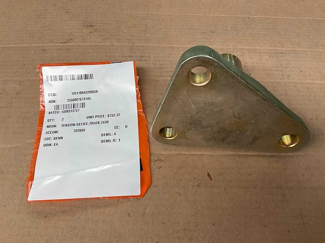 Vehicle track tension device (2x) - afbeelding 2 van  2