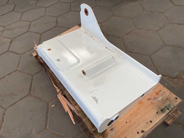 Vehicular compone bracket - afbeelding 2 van  4