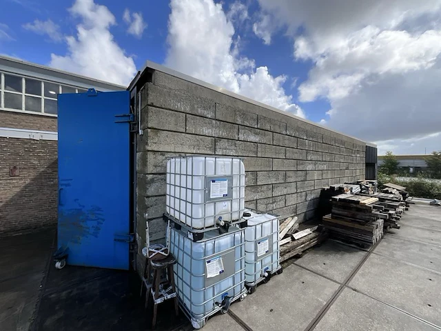Veiligheids- testbunker (lego-/betonblokken) - afbeelding 6 van  12