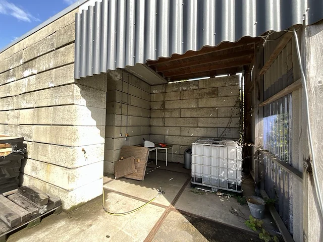 Veiligheids- testbunker (lego-/betonblokken) - afbeelding 10 van  12