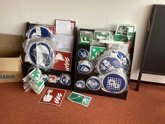 Veiligheidsborden - afbeelding 1 van  7