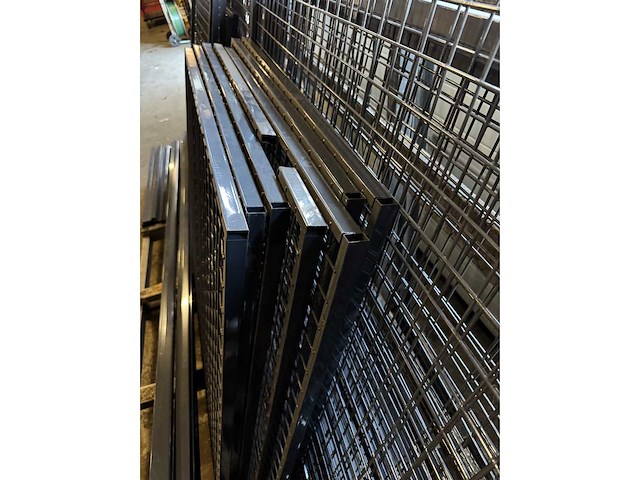 Veiligheidsgaaswand ca 10x3 meter v.v. 2 schuifdeuren - afbeelding 3 van  12