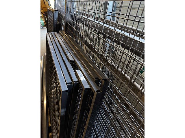 Veiligheidsgaaswand ca 10x3 meter v.v. 2 schuifdeuren - afbeelding 4 van  12
