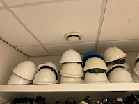 Veiligheidshelmen en schoenen - afbeelding 6 van  7