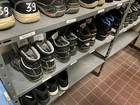 Veiligheidshelmen en schoenen - afbeelding 3 van  7