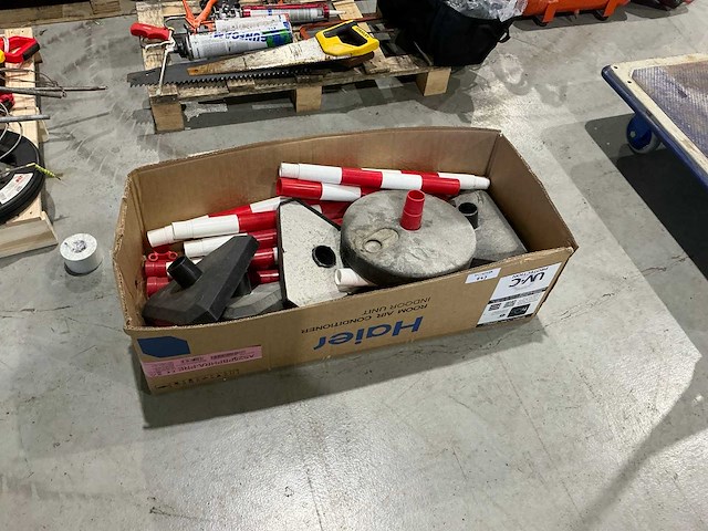 Veiligheidspaaltjes - afbeelding 1 van  2