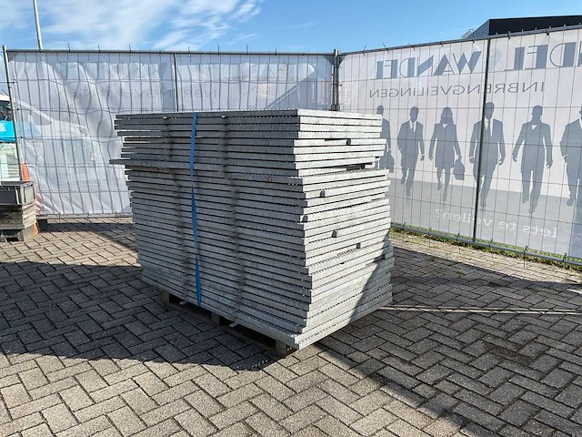 Veiligheidsroosters traptreden - afbeelding 1 van  6