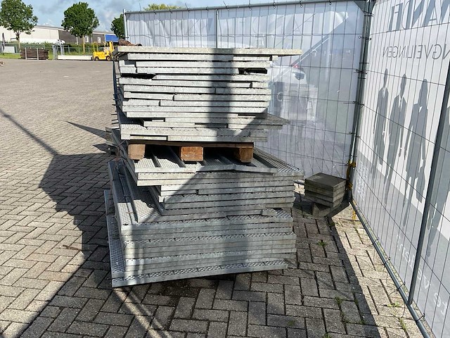 Veiligheidsroosters traptreden - afbeelding 4 van  6