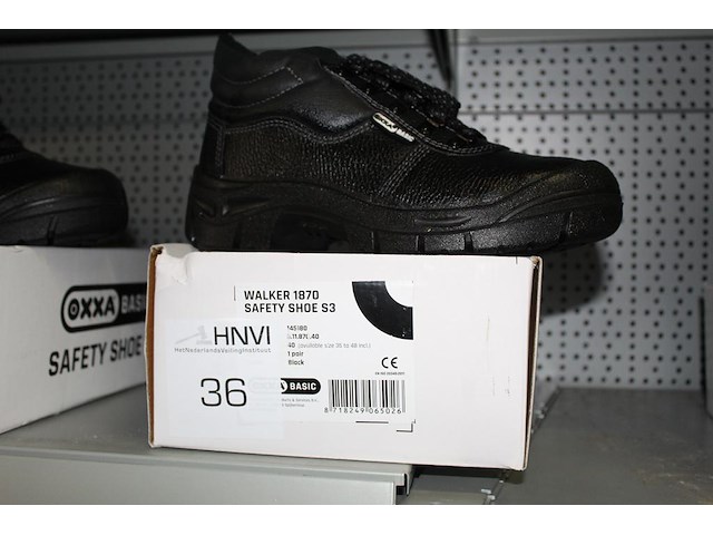 Veiligheidsschoen oxxa basic walker 1870 maat 40 - afbeelding 1 van  2