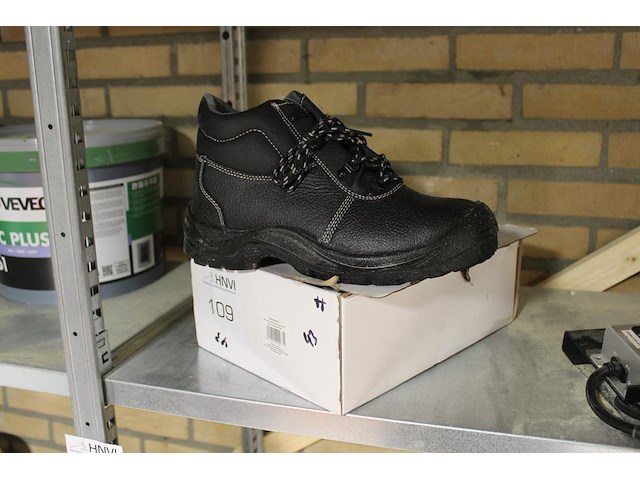 Veiligheidsschoenen kos hoog maat 43. - afbeelding 1 van  2