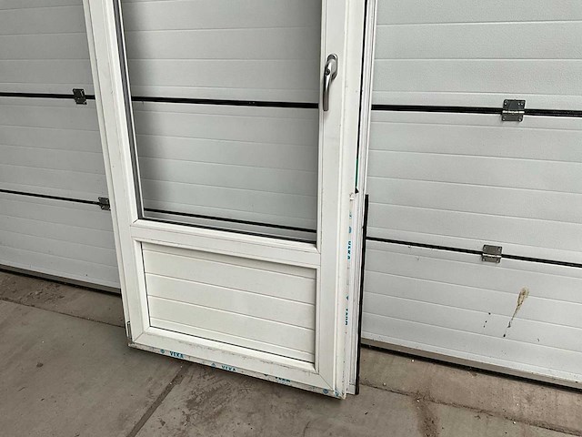 Veka kunstof kozijn met deur - afbeelding 4 van  7