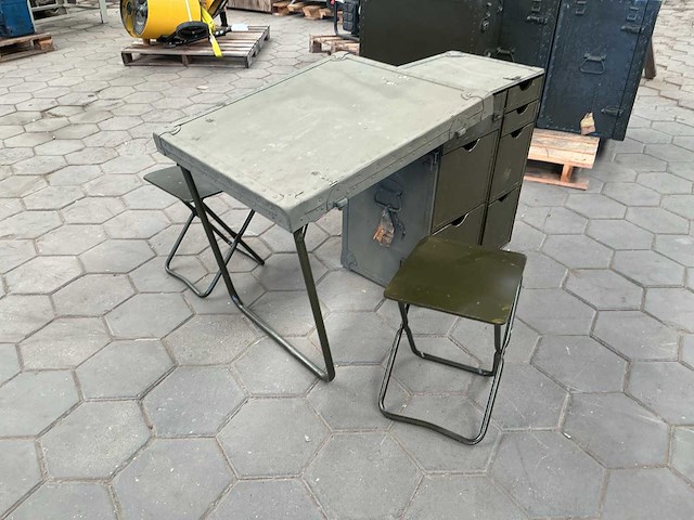 Veld bureau - afbeelding 4 van  4