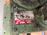 Veldhuis - 1990 - ba hy-iii - hydraulische pers - afbeelding 2 van  10