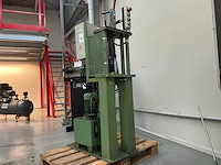 Veldhuis - 1990 - ba hy-iii - hydraulische pers - afbeelding 1 van  10