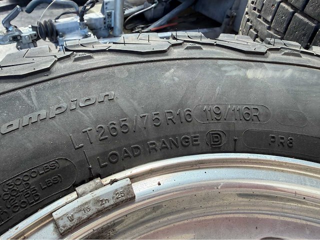 Velgen wielen set 265/75r16 - afbeelding 3 van  3