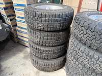 Velgen wielen set 265/75r16 - afbeelding 1 van  3