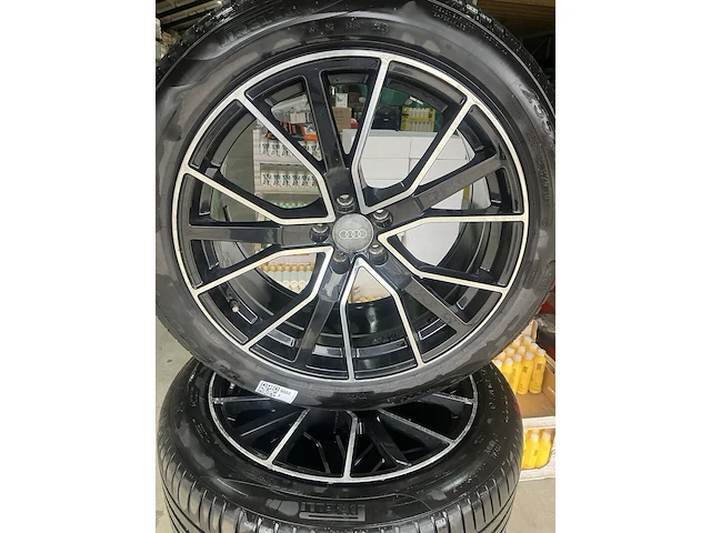 Velgenset met banden, pirelli, scorpion - afbeelding 1 van  7